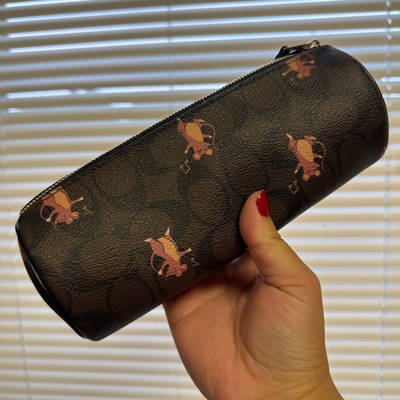 Coach Small Leather PVC Goods Style NO.F79932,NWT. Handbag / Pencil Case - Picture 2 of 10